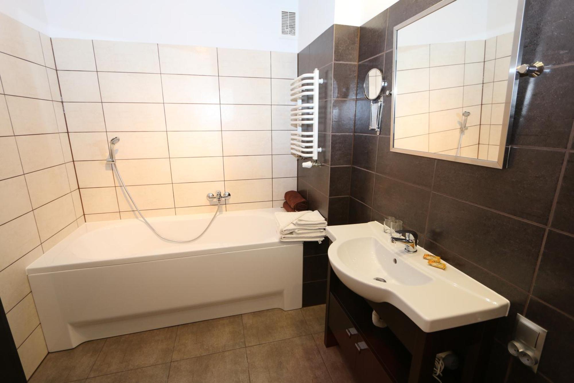 Cztery Wiatry Aparthotel Korytnica  Exterior foto