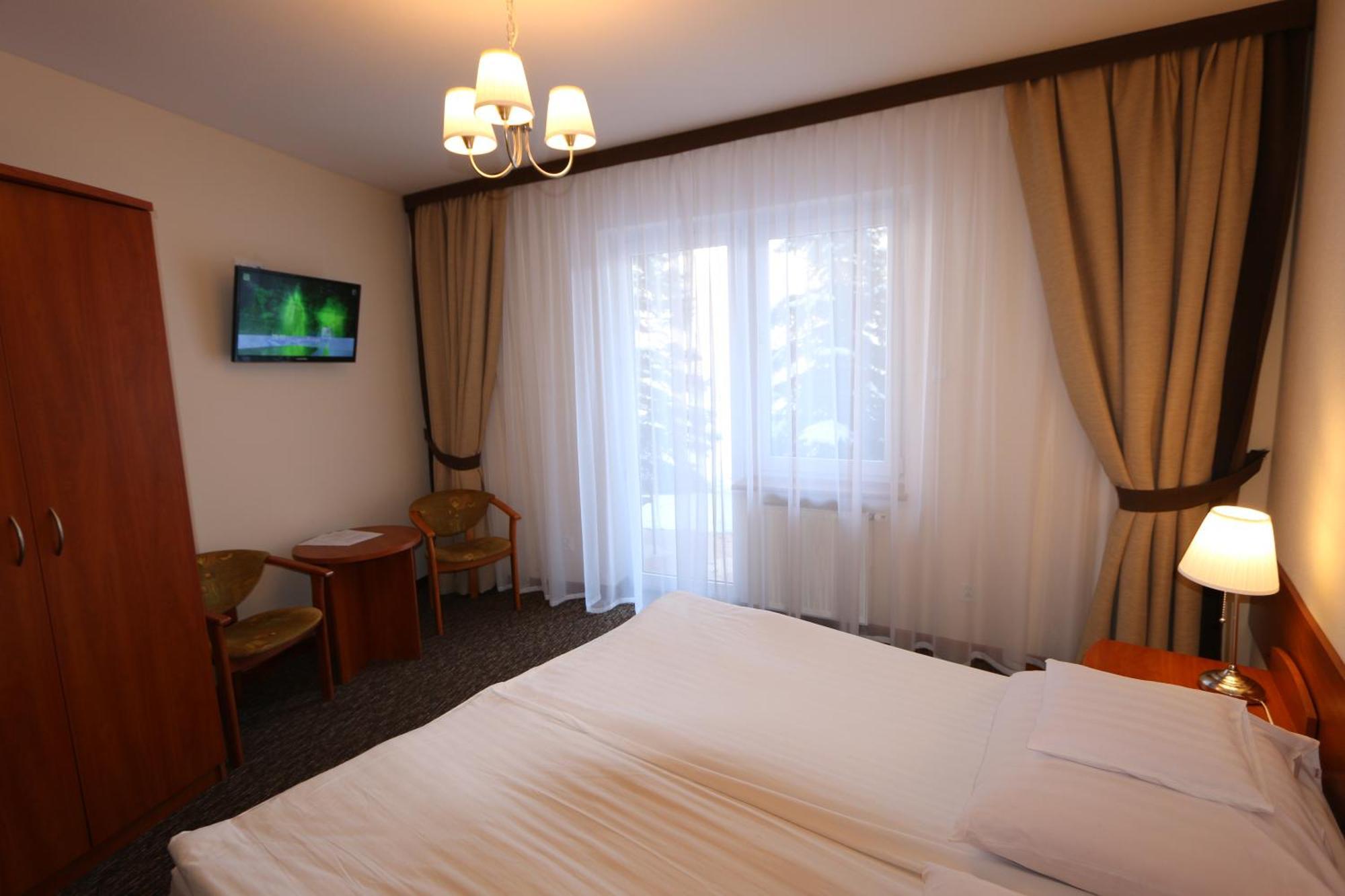 Cztery Wiatry Aparthotel Korytnica  Exterior foto